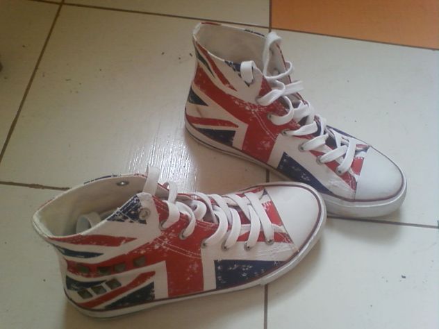 my shoes!!! <3 *.*