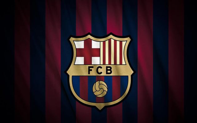 One club,one love=FC Barcelona <3333333333333 MES QUE UN CLUB Fc Barcelona je više od kluba , to je najveća ljubav na svijetu , ponosno nosim sve boje Barceloninog grba , Barcin grb poštujem kao ikonu svetu . Nitko mi ne može reći da voli nekog više nego što ja volim Barcelonu , ne taj ne postoji na svijetu ovom , Barcelona je na vrhu a sve ostalo je na dnu , tako ja gledam stvari u životu svom . Svaku pobjedu slavim časno , sreći mojoj nema kraja , Forca Barca vičem glasno , neka to se čuje sve do Raja . Camp Nou mjesto je sveto , Mes que un club riječi su svete , a dres Barcelone ruho je sveto , a Barcelonim grb se ljubi kao što majka ljubio svoje dijete . ♥