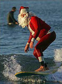 moj ati vblečen v božička surfa