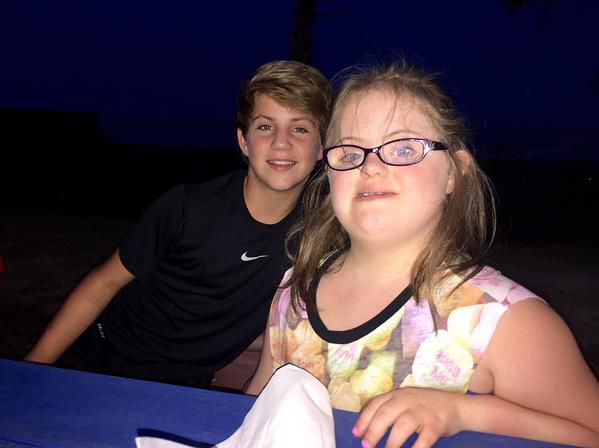 Dinner date with this girl! Haha #LoveHer @SarahGraceClub