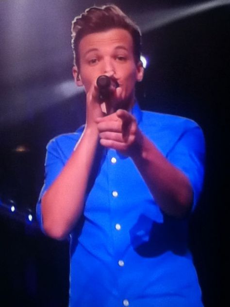 Point at your future wife Louis :)