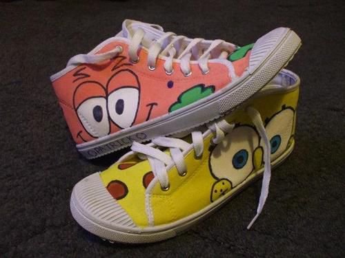 spongebob and patrick:*