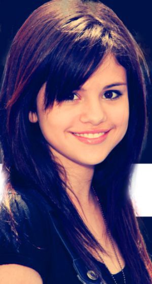 Selena Gomez < 3