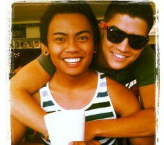 Alex and Roi :) (bff)