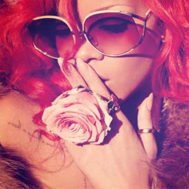 Rihanna. I LOVE her hair. *___*