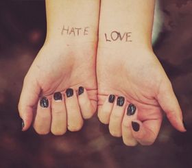 I hate love o: (sometimes) < / 3