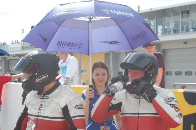 being the grid girl... not as easy as it looks like! ;)